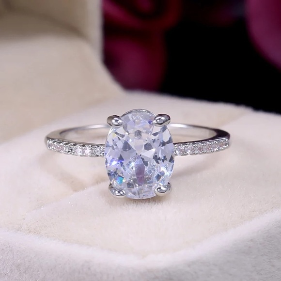 NEW!! 💎 Women’s Luxury Cubic Zirconia Ring - Picture 8 of 10